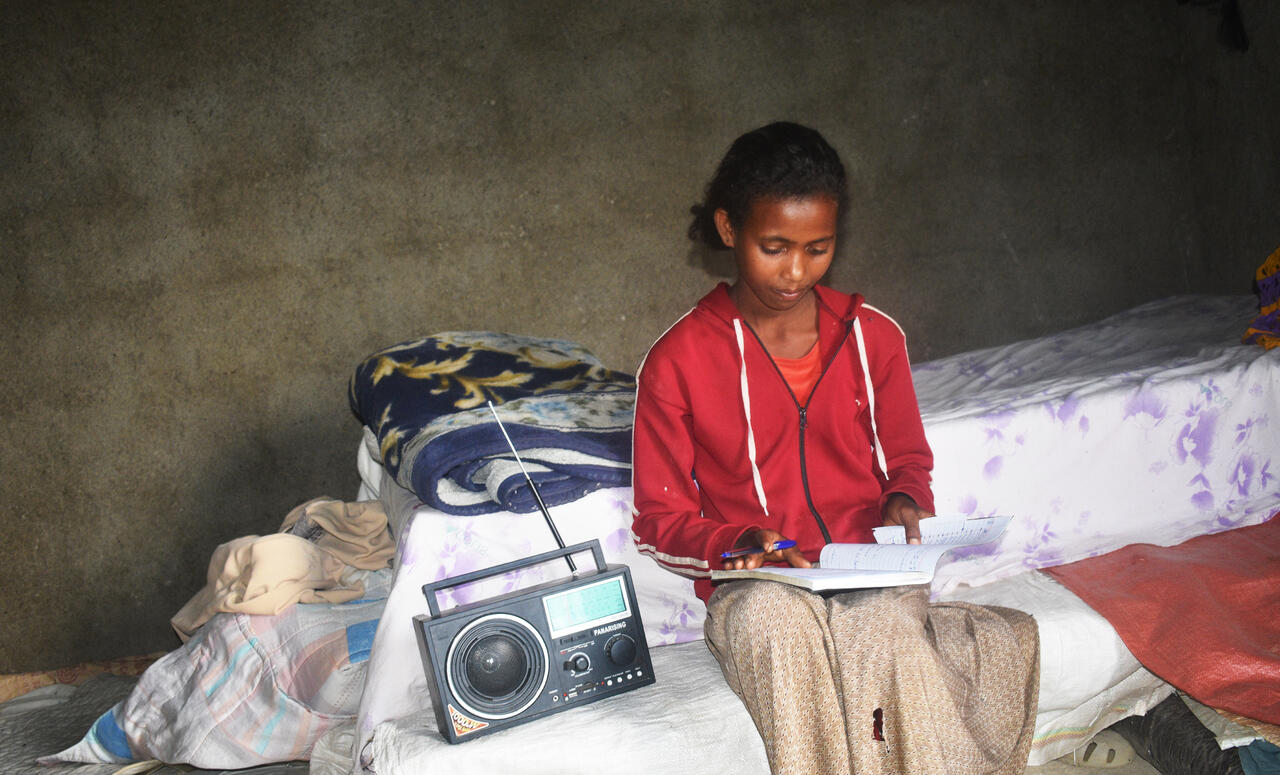 Apprendre à la radio, c'est amusant  SOS Villages d'Enfants